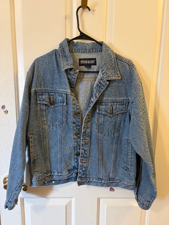Mixed Blues Jackets & Blazers - Woman’s Vintage Mixed Blues Jean Jacket